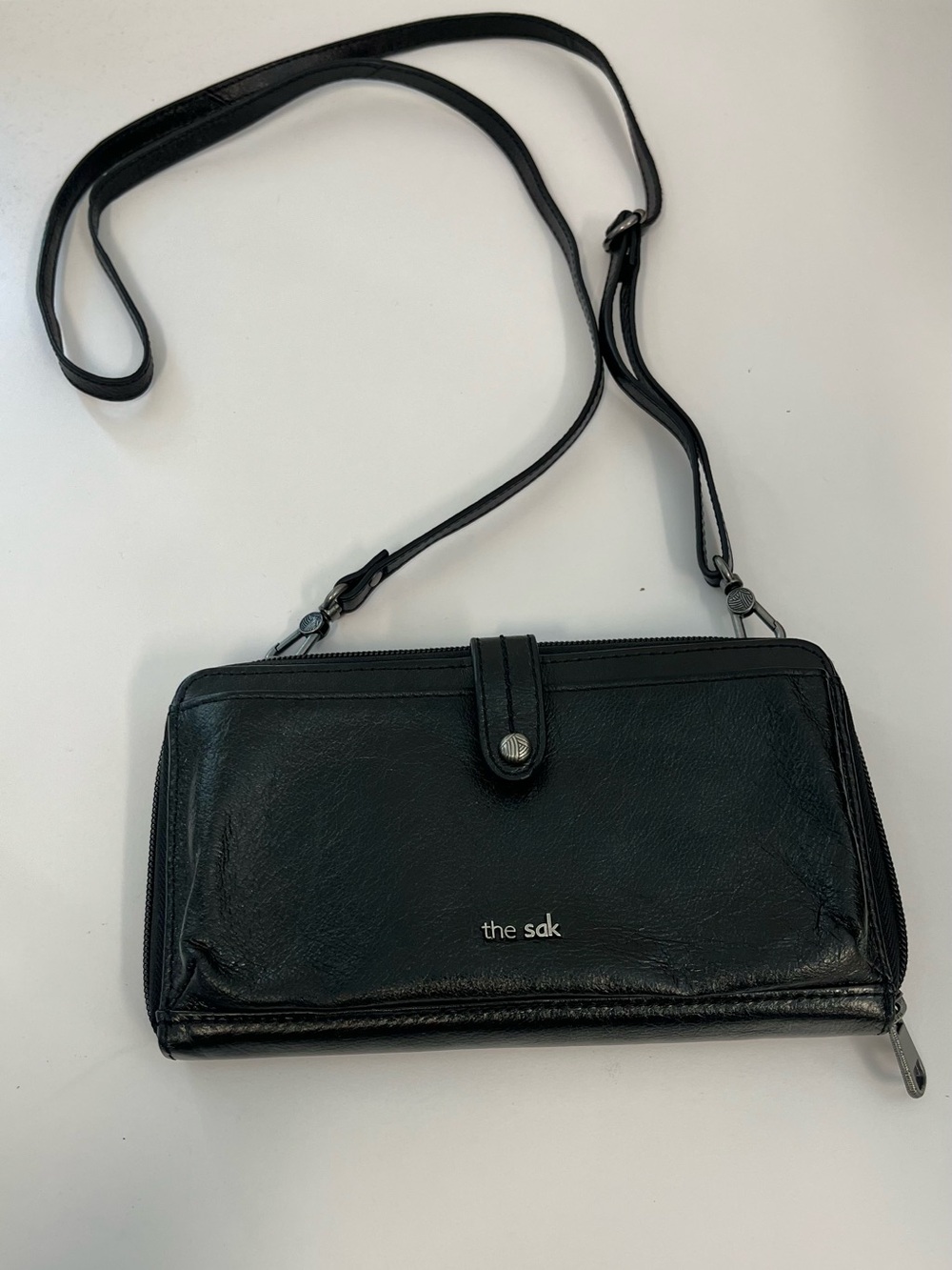 The Sak 3-in-1 Iris Smartphone Crossbody